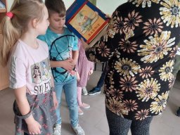 Rok szkolny 2023-2024 - 137 - Pasowanie na Czytelnika